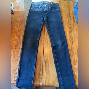 Women’s American eagle jeans